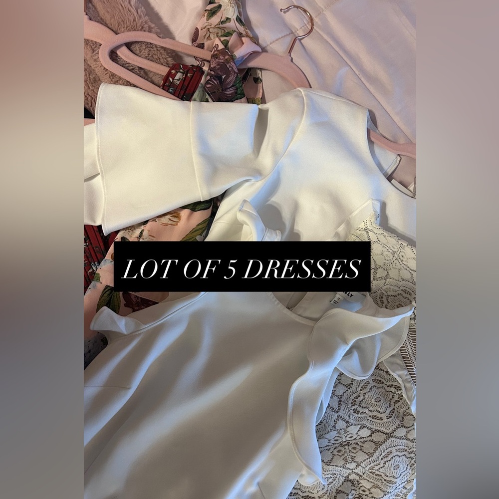 LOT OF DRESSES (5)